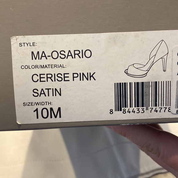 BCBG Cerise pink size 10 shoes - Picture 7 of 8